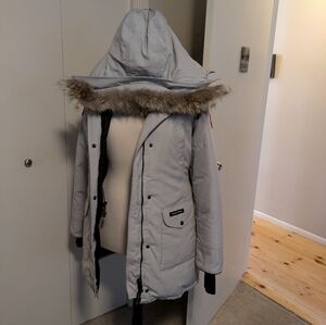 Canada Goose Trillium down parka size XL